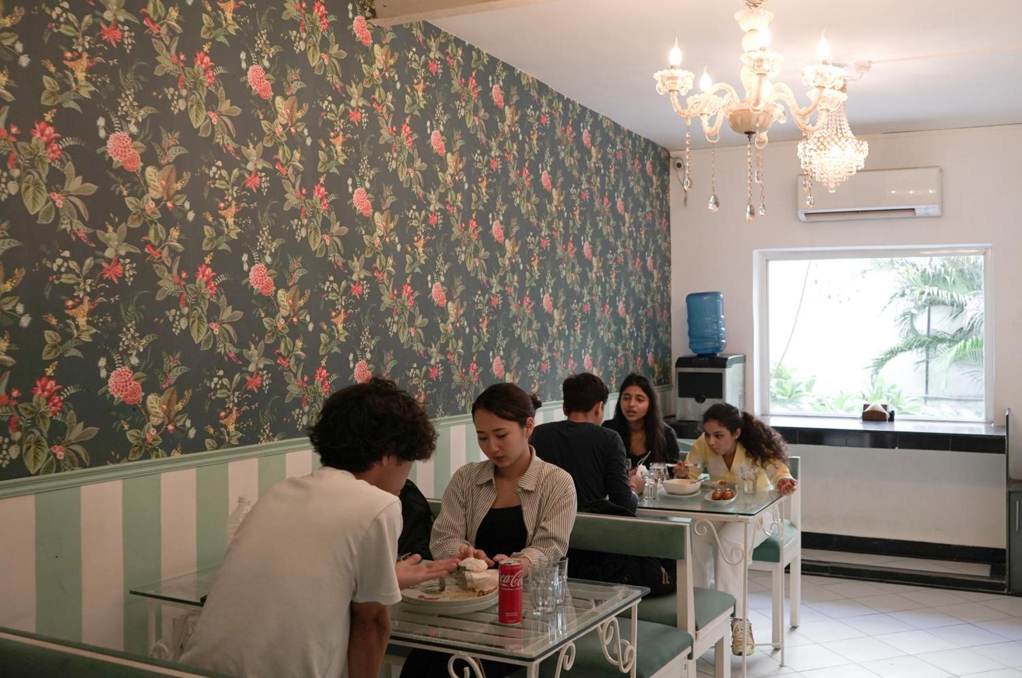 Stay Banaras - A Boutique Hotel バラナシ エクステリア 写真