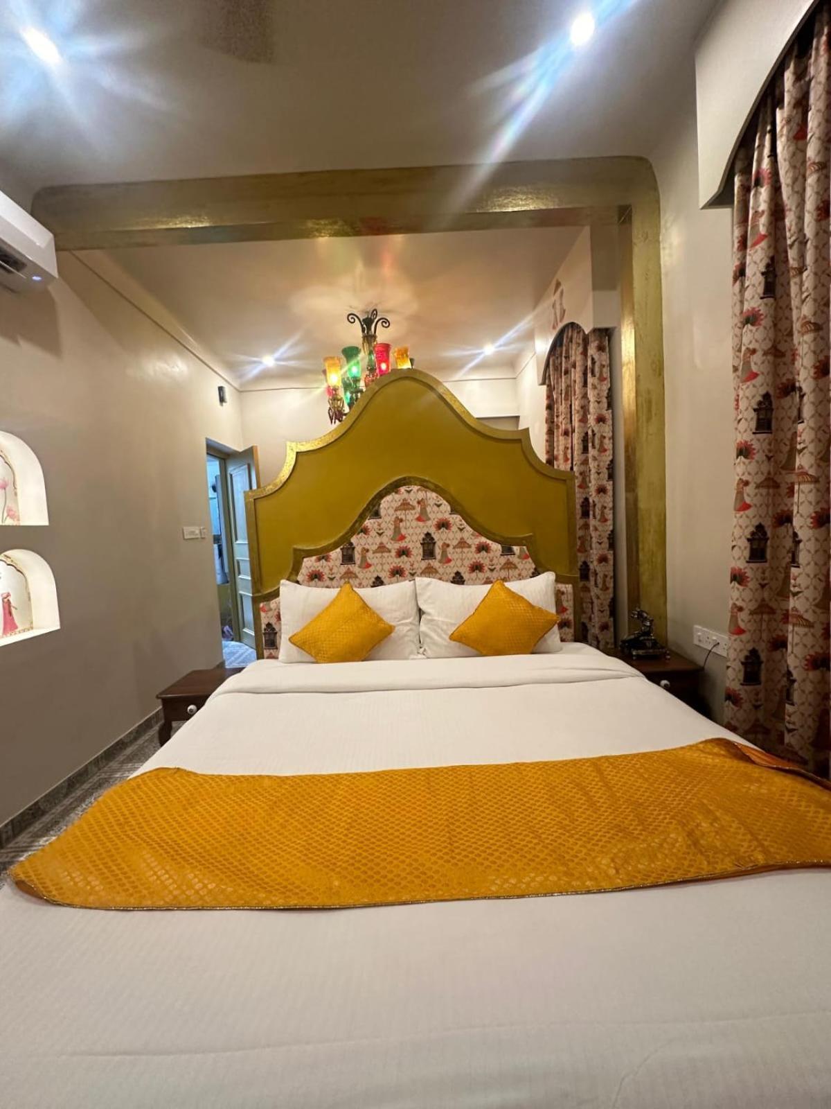 Stay Banaras - A Boutique Hotel バラナシ エクステリア 写真
