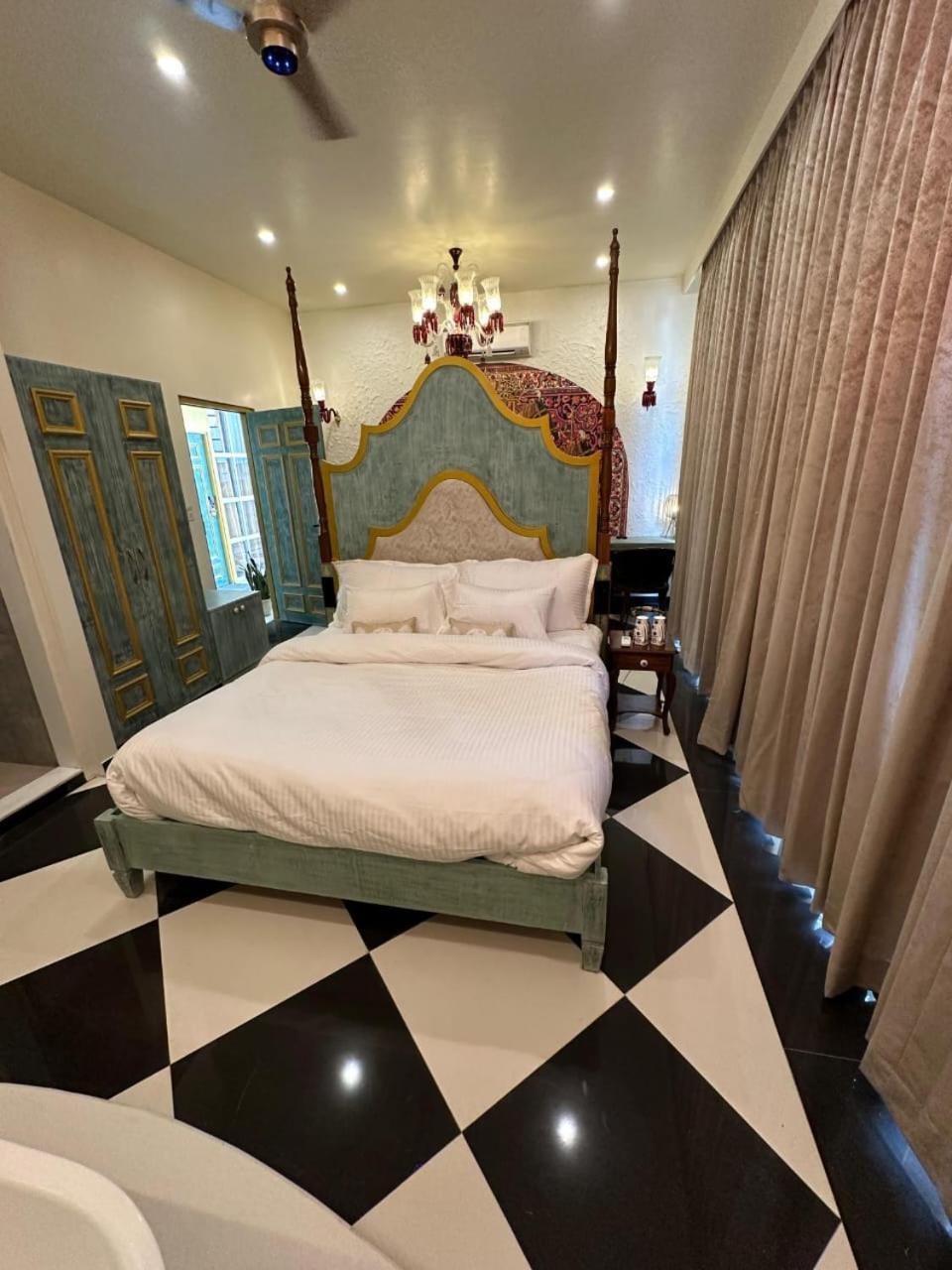 Stay Banaras - A Boutique Hotel バラナシ エクステリア 写真